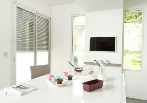 Koniec z wysokimi rachunkami za prąd. Zobacz, ile możesz zaoszczędzić informuje Somfy