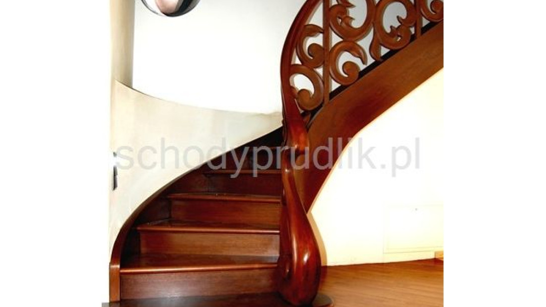 Schody Prudlik oferuje najwyższej jakości drewno na schody wraz z ich projektem