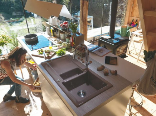 Urządzenie posiada możliwości ograniczenia mocy maksymalnej, dzięki czemu podłączymy ją do instalacji elektrycznej w każdym budynku