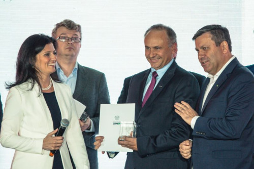 FAKRO nie zamyka się w świecie własnego biznesu