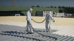 Termoizolacja dachu płaskiego pianką poliuretanową PUR