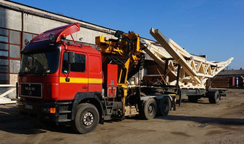 Po wykonaniu komplet wiązarów jest dostarczany w uzgodnionym terminie na budowę