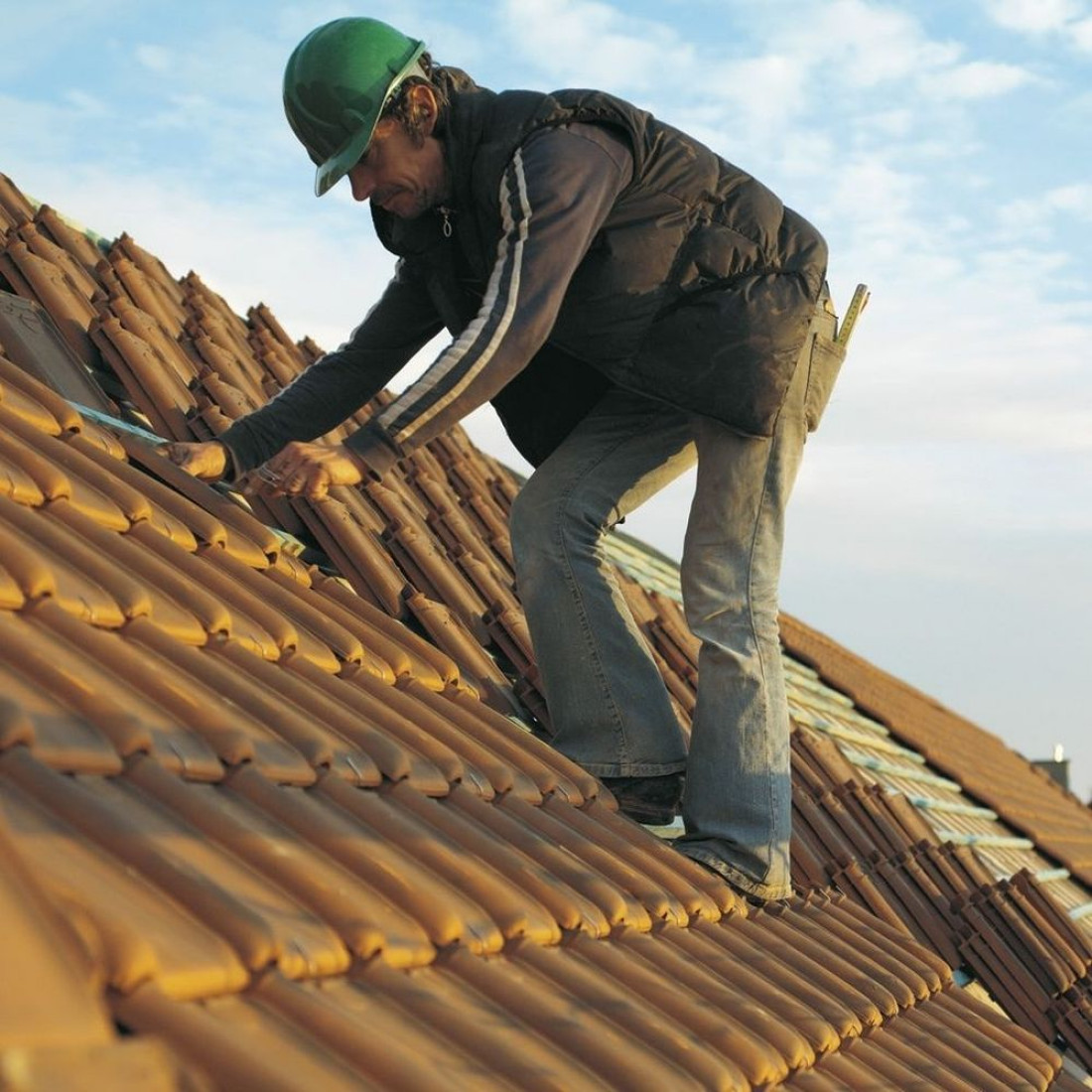 Instrukcja krycia dachu dachówką ceramiczną Koramic