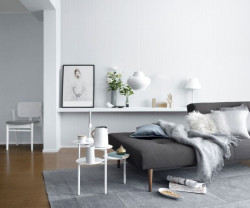 Delikatna, jedwabista faktura sprawia, że wzory stają się bardziej ciepłe i przytulne