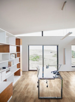 Pomysłów na oryginalne i efektowne wnętrze zaaranżowane przy wykorzystaniu naturalnego korka jest wiele