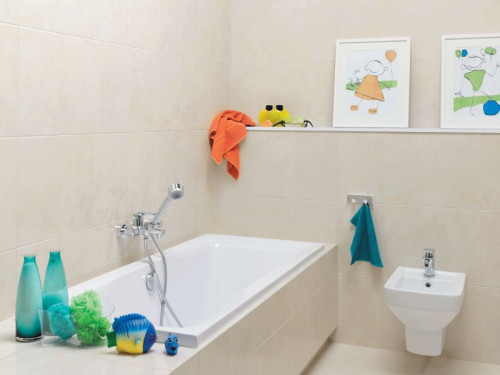 W nowych wannach COVER+ włókno i żywicę zastąpiono pianką poliuretanową