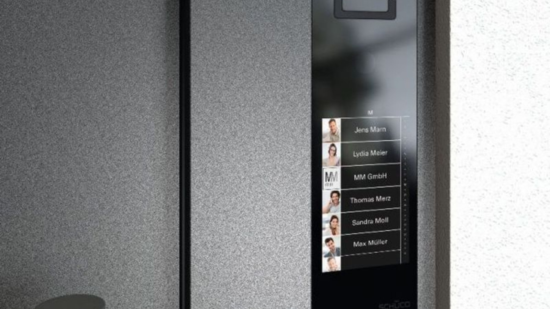 Nowość! Technologia smartfonu w drzwiach – Schüco DCS Touch Display