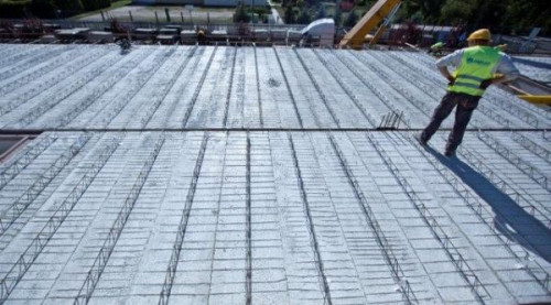 W dniu 27.11.2015 w Dębiankach odbył się kolejny montaż Stropu Zespolonego Gęstożebrowego VECTOR®