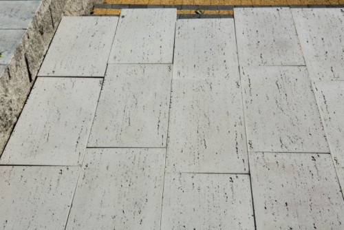 Materiał, jakiego użyjemy do wykończenia powinien być bezpieczny, trwały i służyć nam przez wiele lat