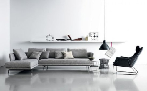 Zaprojektowana w 1996 r., sofa Quinta Strada była pionierskim przykładem mebla w nowoczesnym stylu