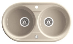 Granitowe zlewy są wytrzymałe i łatwe w utrzymaniu czystości, a ich powierzchnia jest przyjemna w dotyku