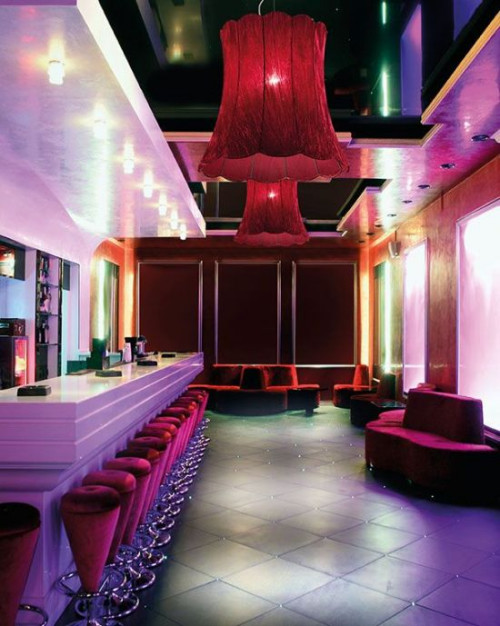 Lampy sufitowe z kolekcji Vintage, klosz Barocco, kolor Sultan Red.  Luci Italiane, brand Evi Style