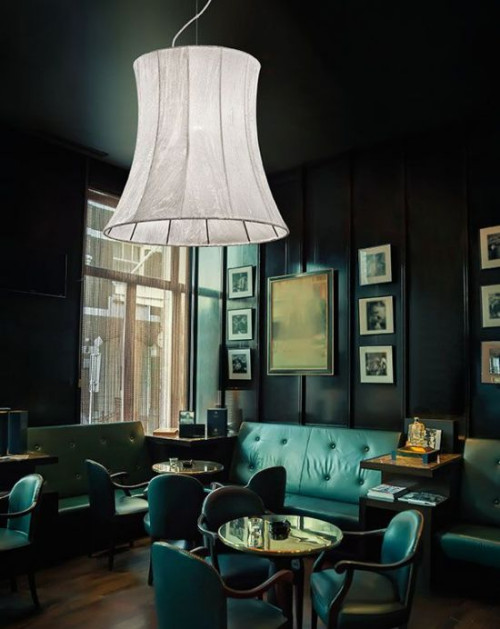 Lampa ścienna z kolekcji Vintage, klosz Campana, kolor Ivory. Luci Italiane, brand Evi Style
