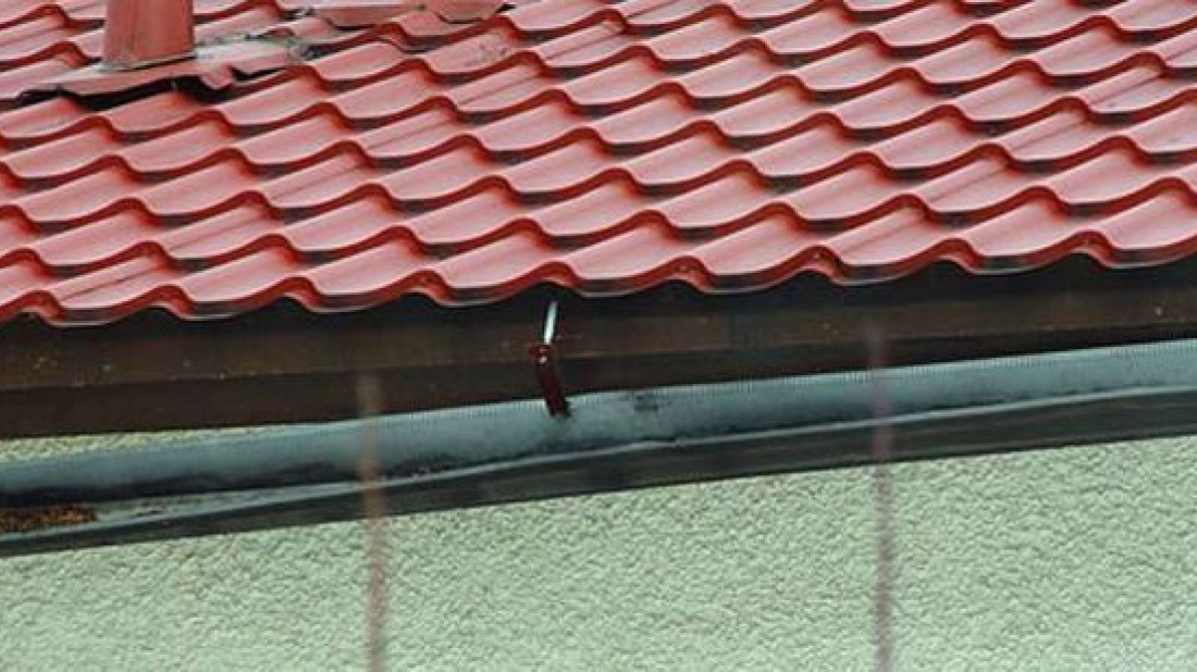 Jak należy czyścić stalowy dach?