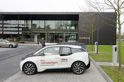 Inteligentne zarządzanie energią pozwala także na zasilanie stacji ładującej samochody elektryczne i e-rowery