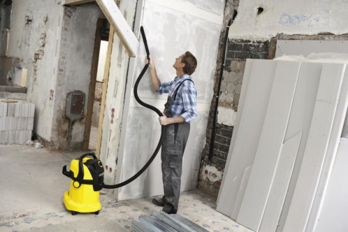 Gdy odkurzamy pył zwykłym odkurzaczem szybko dochodzi do sytuacji, w której zapycha się filtr. Z WD 6 Premium Renovation unikniemy tego