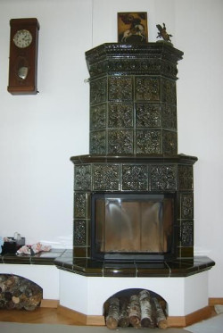 Od jakości kafla zależy wygląd kominka i także jego walory grzewcze