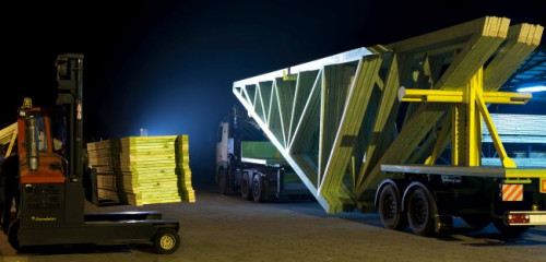 Każdy dach w Firmie projektowany jest indywidualnie, uwzględniając uwarunkowania wynikające zarówno z projektu architektonicznego budynku