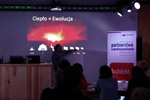 Na szkoleniach omawiano również rozwiązania łączące ogrzewanie, wentylację i klimatyzację