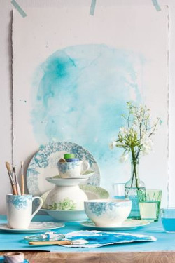 Orzeźwiający błękit pojawia się również w kuchni