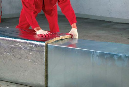 Maty lamelowe KLIMAFIX z wełny skalnej ROCKWOOL to sprawdzony i powszechnie stosowany produkt do izolacji termicznej, akustycznej i przeciwkondensacyjnej kanałów wentylacyjnych