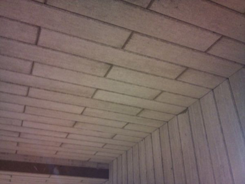 Ze względu na naturalne właściwości, wełna kamienna jest paroprzepuszczalna i odporna na wilgoć