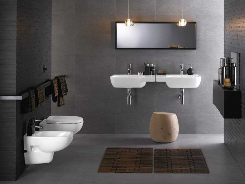 Małe rozmiary umywalek, pozwalają zachować przestrzeń, a podwieszana miska i bidet nadają pomieszczeniu lekkości