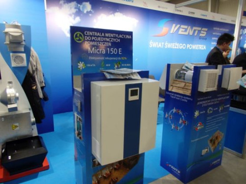 W roku bieżącym, oprócz podstawowej oferty i nowości na stoisku głównym zaprezentowaliśmy na targowej ARENIE TECHNOLOGII nową centralę modułową serii AirVENTS - AVPO3 z terminalem VAV