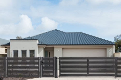 Kluczem do sukcesu jest poziomy układ szczebli, który zapewnia elegancki i oryginalny wygląd, a przy tym spełnia wszelkie walory bezpieczeństwa