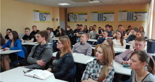 Podczas spotkania, studenci V roku Inżynierii Sanitarnej mieli okazję zapoznać się z rozwiązaniami oferowanymi przez VESBO POLAND