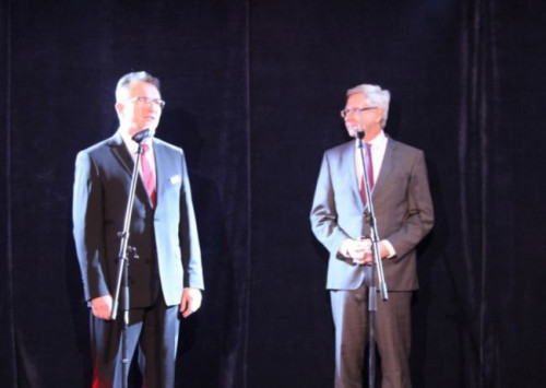 Andrzej Maciejewski, prezes zarządu Stiebel Eltron Polska oraz przedstawiciele firmy z Niemiec opowiadali o początkach marki w naszym kraju oraz strategii rozwoju