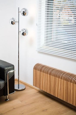 Grzejnik Knockonwood z drewniana obudowa