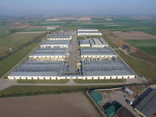 Widok fabryki z lotu ptaka