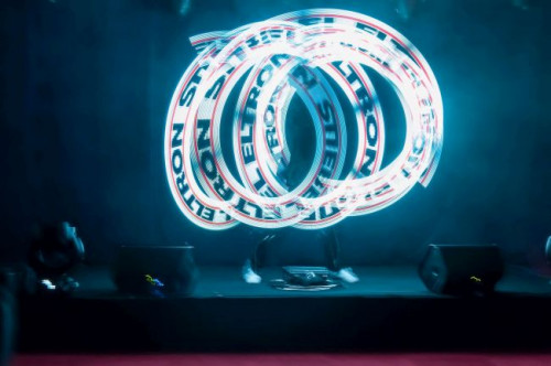 Uroczystość otworzył multimedialny występ grupy MultiVisual