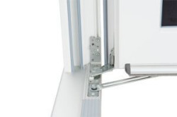 Nie mniej ważne dla wyglądu i komfortu  obsługi drzwi balkonowych są ukryte zawiasy Roto NT Designo oraz ogranicznik rozwarcia. Foto Roto