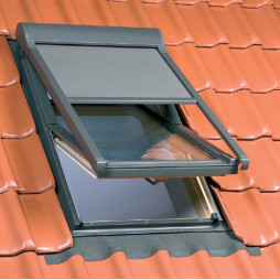 Markiza AMZ Z-Wave do okien dachowych