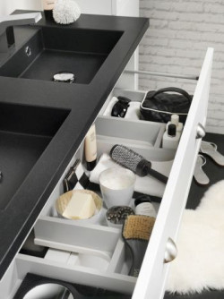 Klasyka to styl, który świetnie sprawdza się nie tylko w naszych szafach, ale też we wnętrzach domów