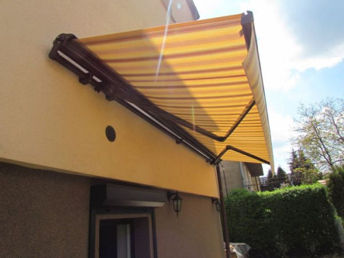 Markiza łącząca w sobie najlepsze cechy modeli z belką montażową