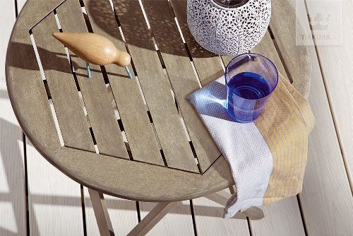 Olej do drewna Tikkurila Valtti Wood Oil Akva jest skutecznym sposobem na zabezpieczenie zewnętrznych powierzchni drewnianych