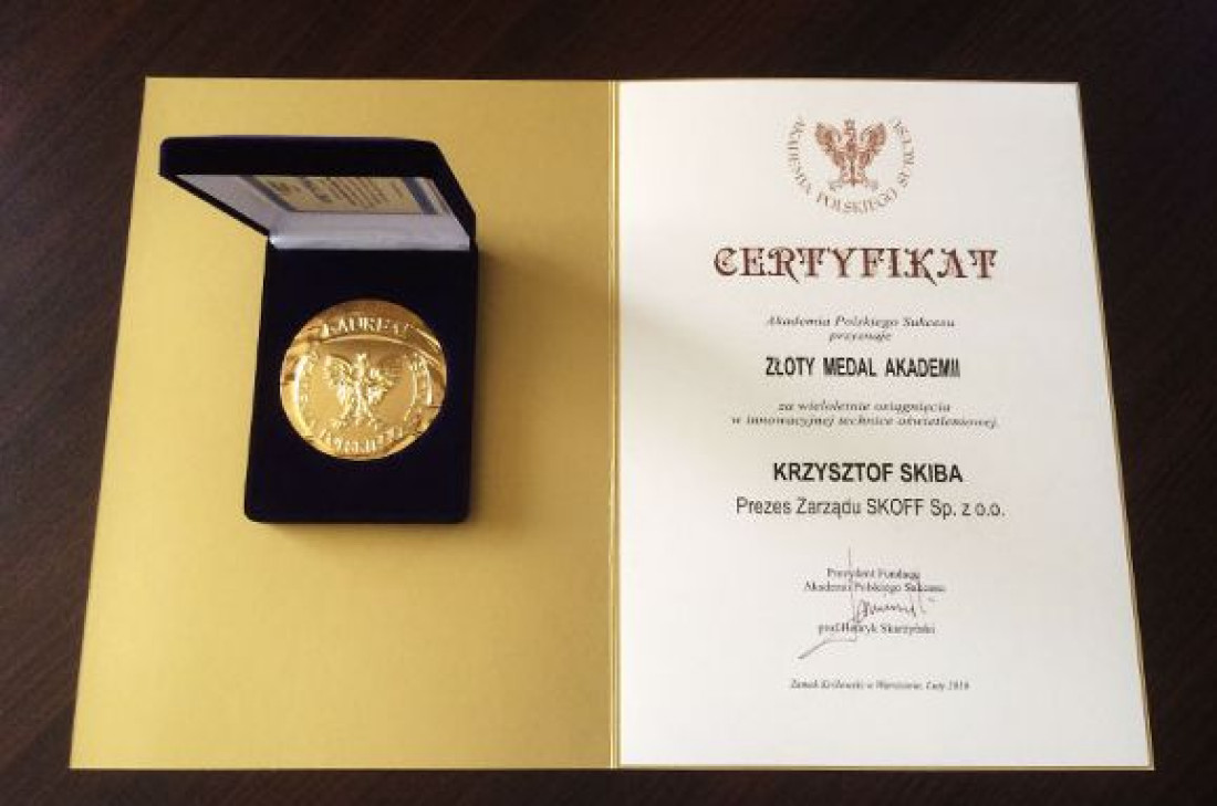 SKOFF: Złoty Medal APS dla Krzysztofa Skiby