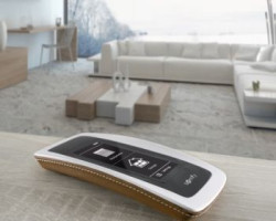 Elegancka Nina dzięki swojemu ergonomicznemu kształtowi jest idealnie dopasowana do Twojej dłoni