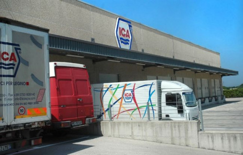 Wszystko odbywało się w bardzo miłych okolicznościach bo w głównej siedzibie Firmy w przepięknej, położonej nad samym Adriatykiem