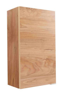 Drewno jest współcześnie jednym z najciekawszych motywów w wystroju łazienekBazujące na prostych, geometrycznych formach wzornictwo, zestawione z ciepłą kolorystyką jasnego drewna