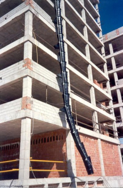 Zsypy do gruzu wykonane z nowatorskiego materiału RUBITECH - wytrzymale, tłumiące hałas, ekonomiczne