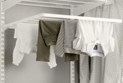 Kiedy masz mało miejsca na pranie, wieszak do suszenia jest idealnym rozwiązaniem