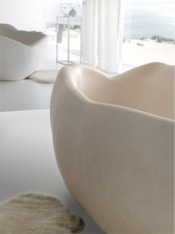 Luksusowe elementy wyposażenia łazienek TOSCOQUATTRO łączą w sobie awangardowe wzornictwo z najnowszą technologią