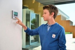 Rozwiązania automatyki dla domu firmy Somfy to kompletna ochrona, jaką możesz mieć w swoim domu