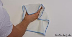 Aby cieszyć się jak najlepszym i długotrwałym efektem estetycznym, przed rozpoczęciem malowania ścianę zawsze należy odpowiednio przygotować