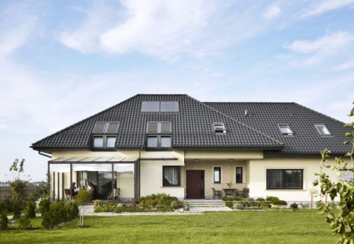 Wybierając projekt domu zwróćmy także uwagę na wielkość i ilość okien