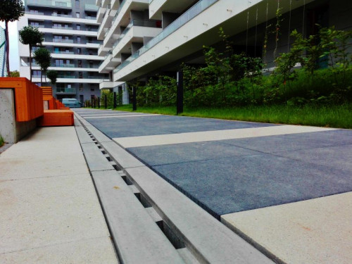 Systemy odwodnień AS wykonane są z betonu polimerowo cementowego wzmocnionego włóknem szklanym alkalioodpornym